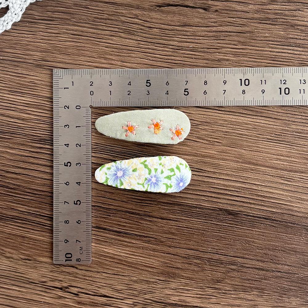 Haarspange mit gestickten Blumen im koreanischen Stil für Mädchen