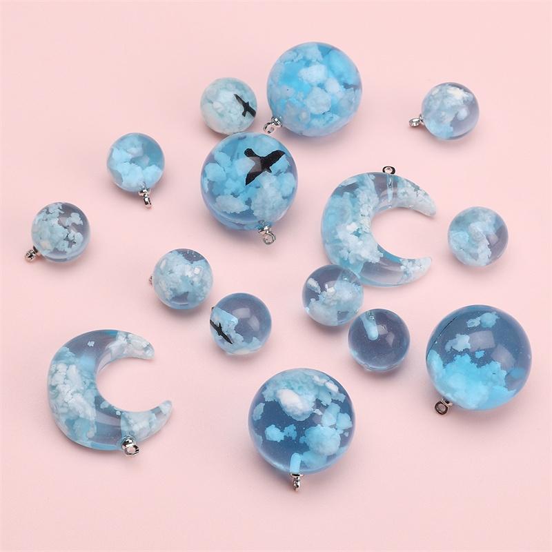 1pc Blue Sky White Cloud Series Pendant Sky Round Beads Moon Beads Charm Transparent Resin Pendant DIY Handmade Jewelry Necklace Accessories