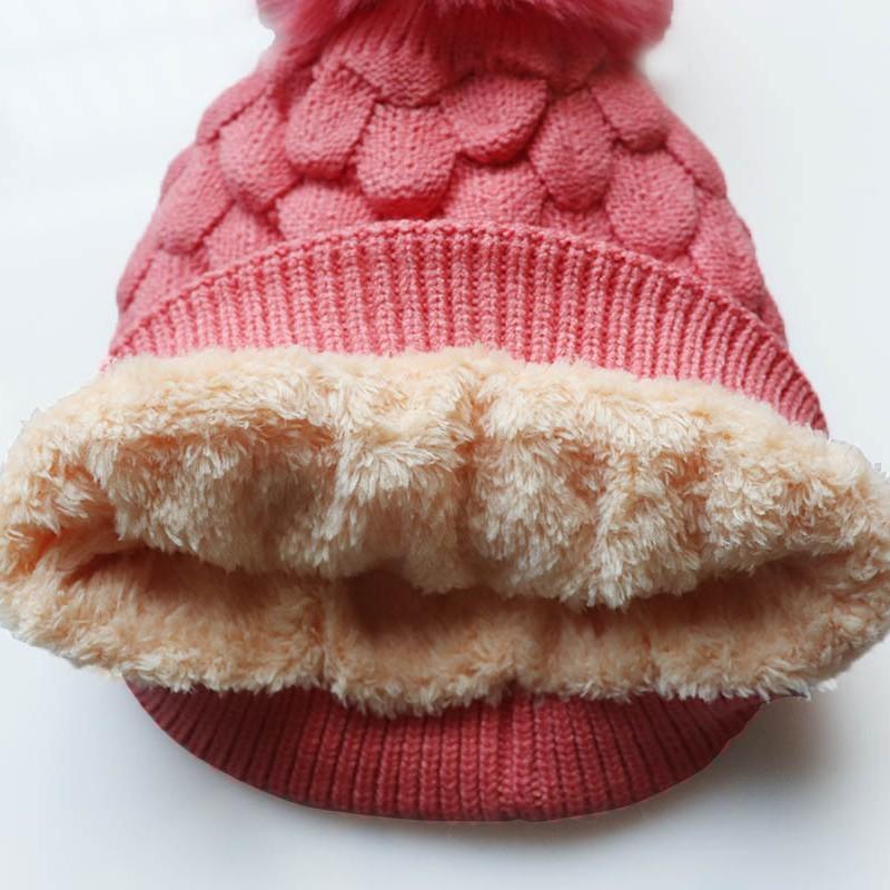 New Men's and Women's Jacquard Beanie with Pom-pom, Fleece-lined and Thickened, for Outdoor Sports and Warmth