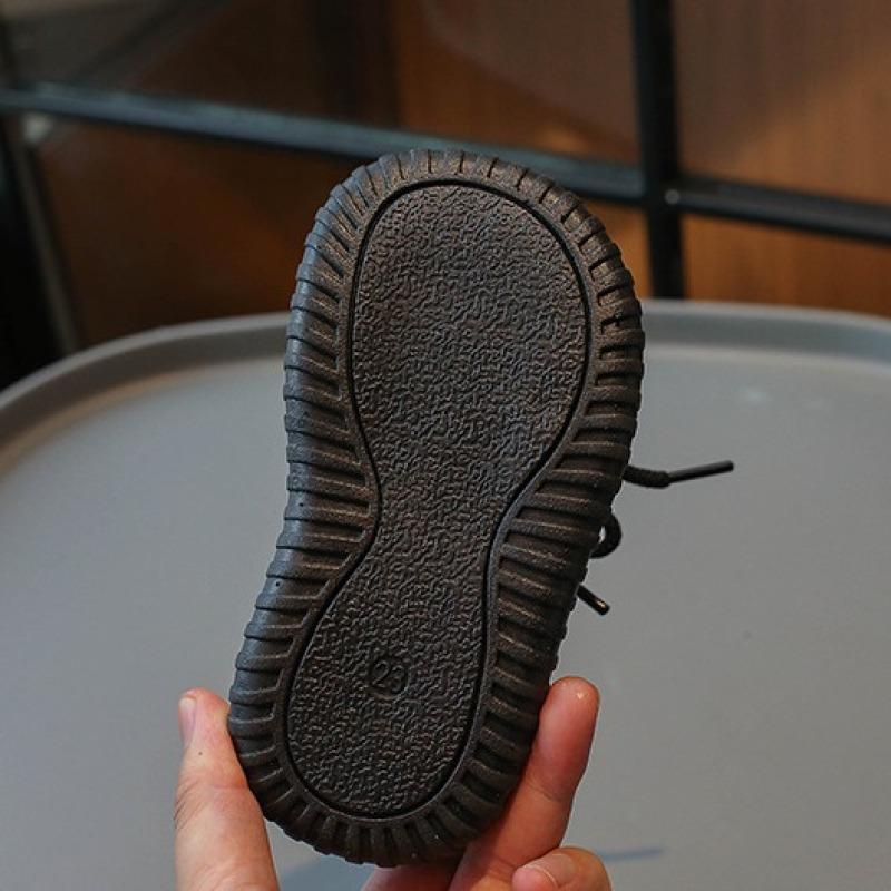 Herbst neue ultraleichte Kinderschuhe koreanische Version von Kinder-Freizeitschuhen, modische kleine Lederschuhe für Jungen, Schuhe mit weichen Sohlen für Babys