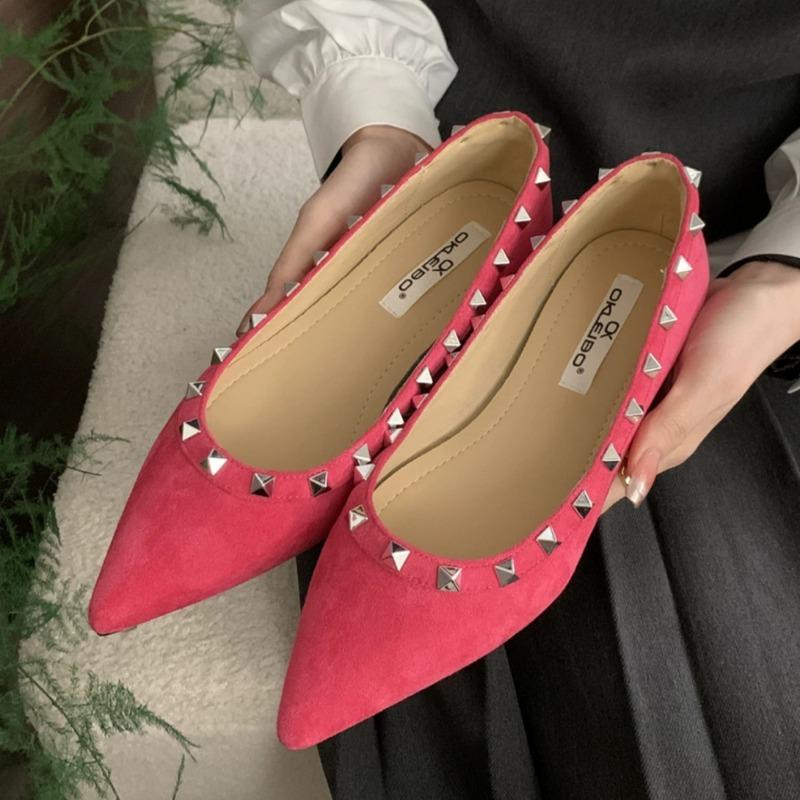 Fashion Suede Flat Shoes Spring New Pointed Head Shallow Mouth Rivet Set Foot Soft Sole Anti-slip Wear-resistant Single Shoes