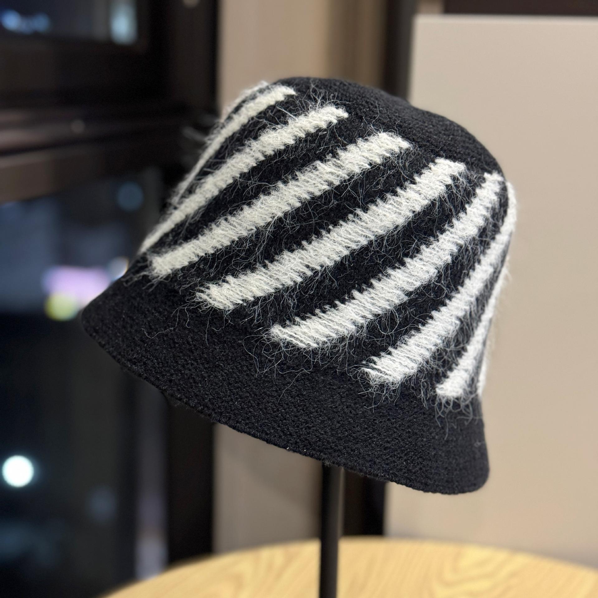 

Повседневная шляпа-цилиндр, элегантная и модная шляпа-рыбак, осенне-зимняя, разноцветная, универсальная, хорошо сидящая на лице, маленькая, с характером, шляпа-колокольчик для женщин one size