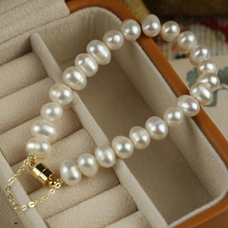 2024 Trendy Freshwater Pearl Bracelet: Simple, Elegant European & American Style Jewelry