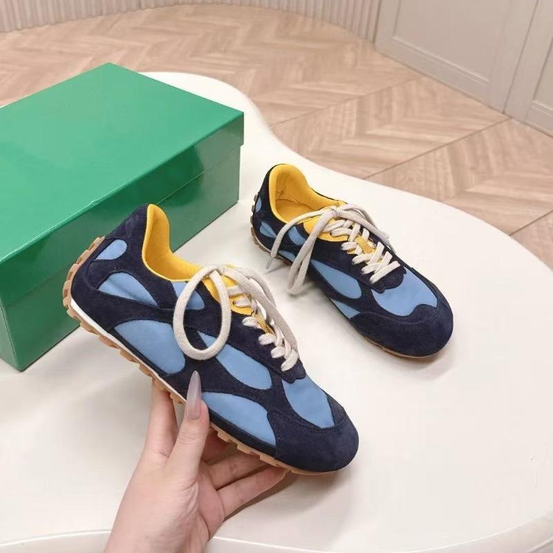 Inner heightening women's shoes new retro color matching breathable retro lightweight sports women