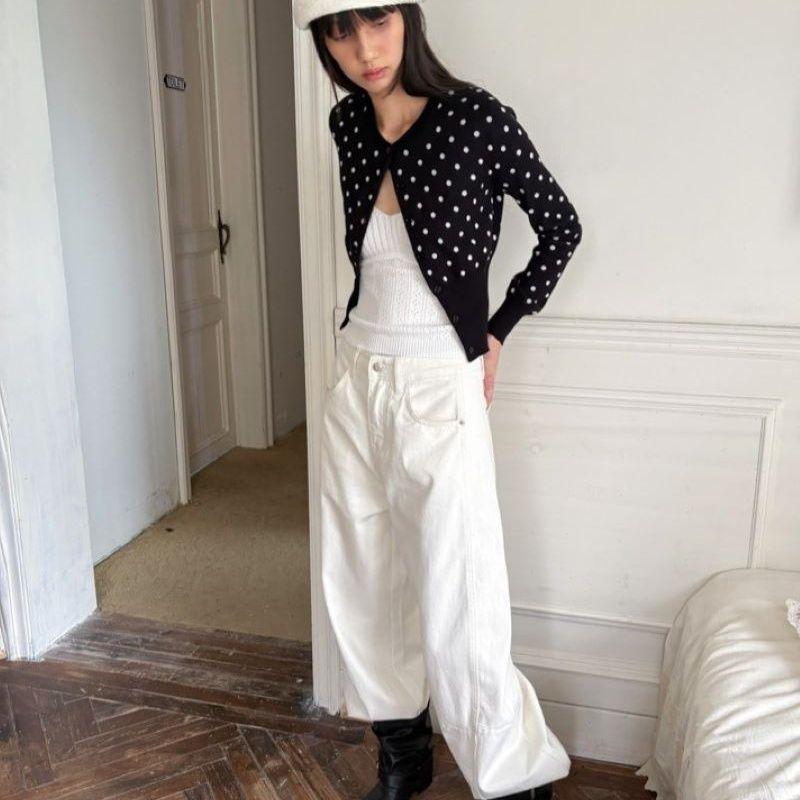New Design Women's Blouse with Stylish Waistline, Relaxed Style V-neck Inner Layer, Versatile Base Top for Women, Knitted Sweater