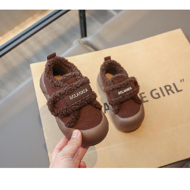 Mokassins mit dicker Sohle im amerikanischen Stil für Kinder, Winter-Fleece-gefütterte neue warme Pelzschuhe für Mädchen für draußen, Schnee-Baumwollschuhe