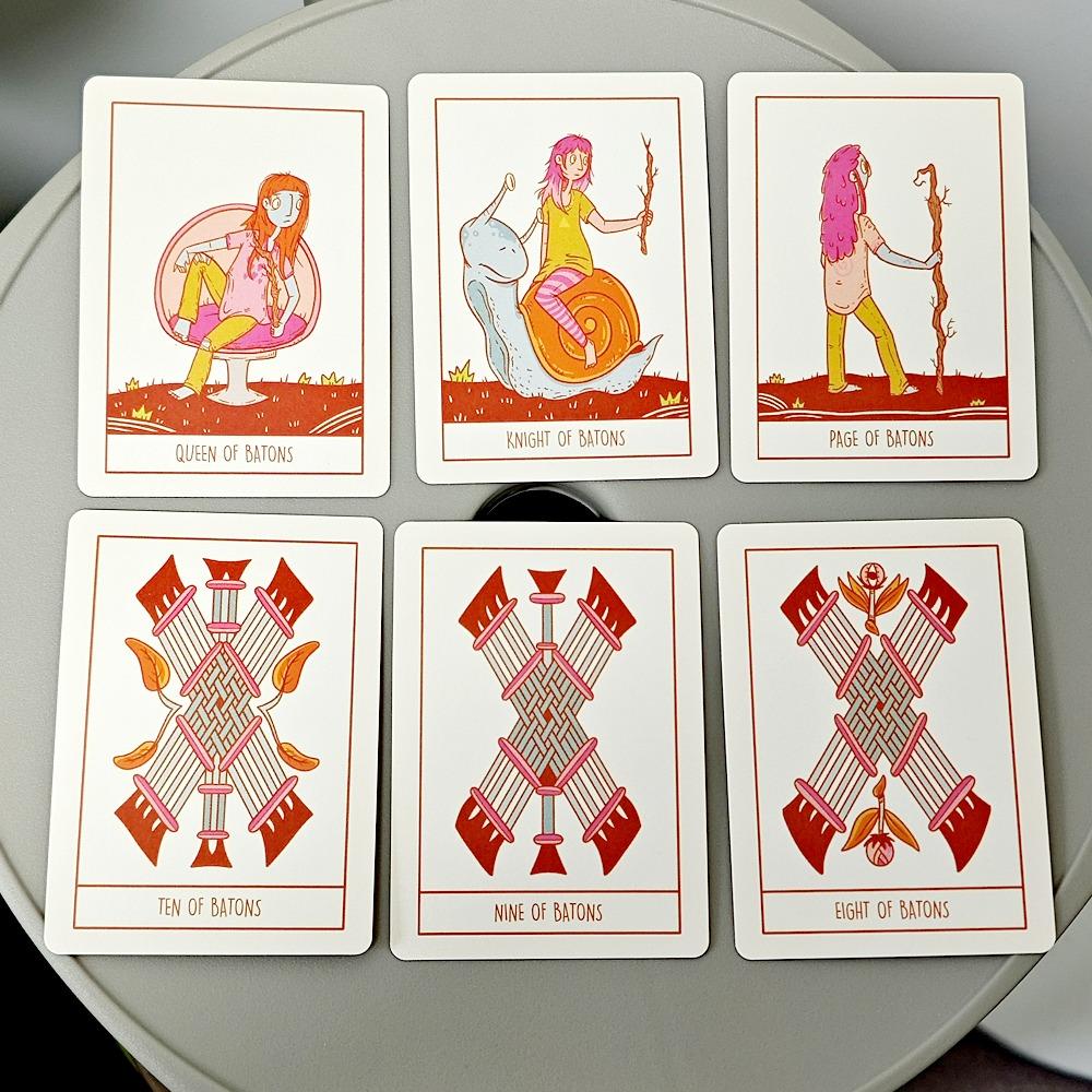 Squid Cake Tarot 9*6.5cm 78 Card Deck with Knights Riding Creatures, Quirky Faces and A Delicious Colour Palette