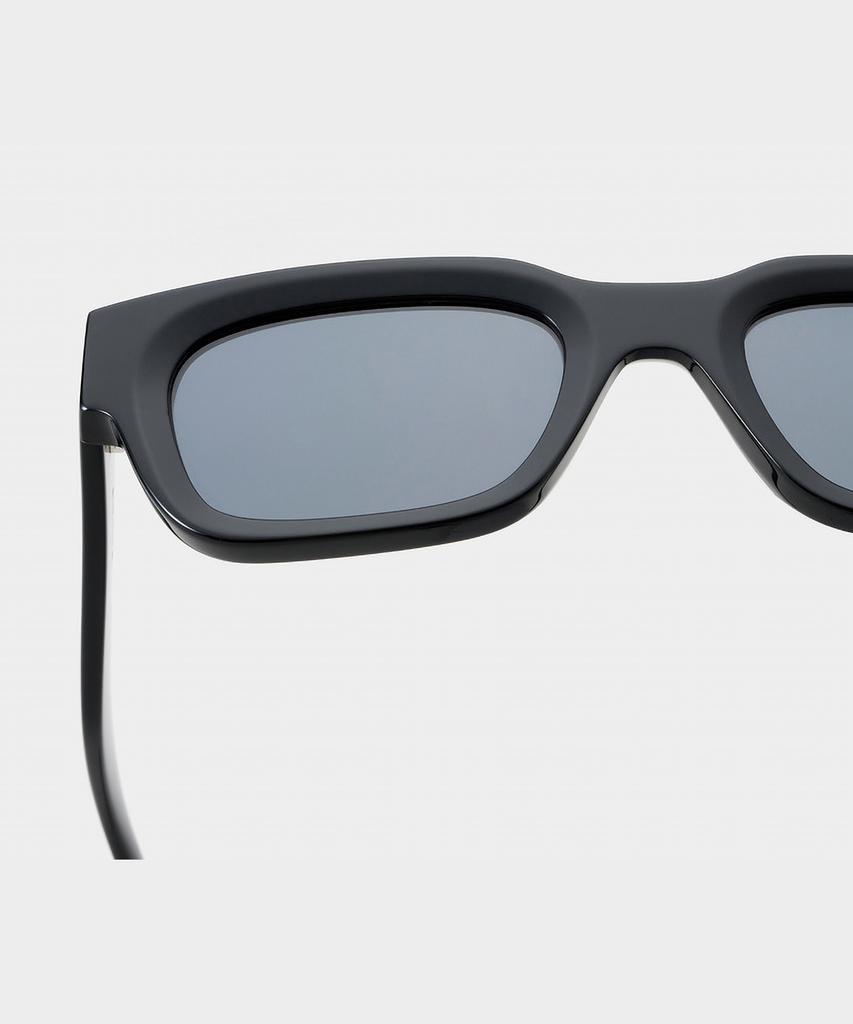 Akilla Zed 1925 01 01 Black (Black)