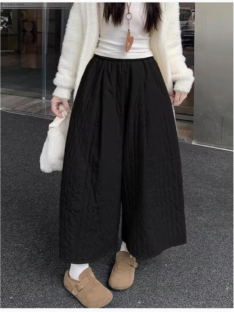 Women's Autumn/Winter 2025 Coffee Quilted Wide-Leg High-Waisted Culottes Skirt - Plus Velvet, Slimming, Thickened, Three-Quarter Length.