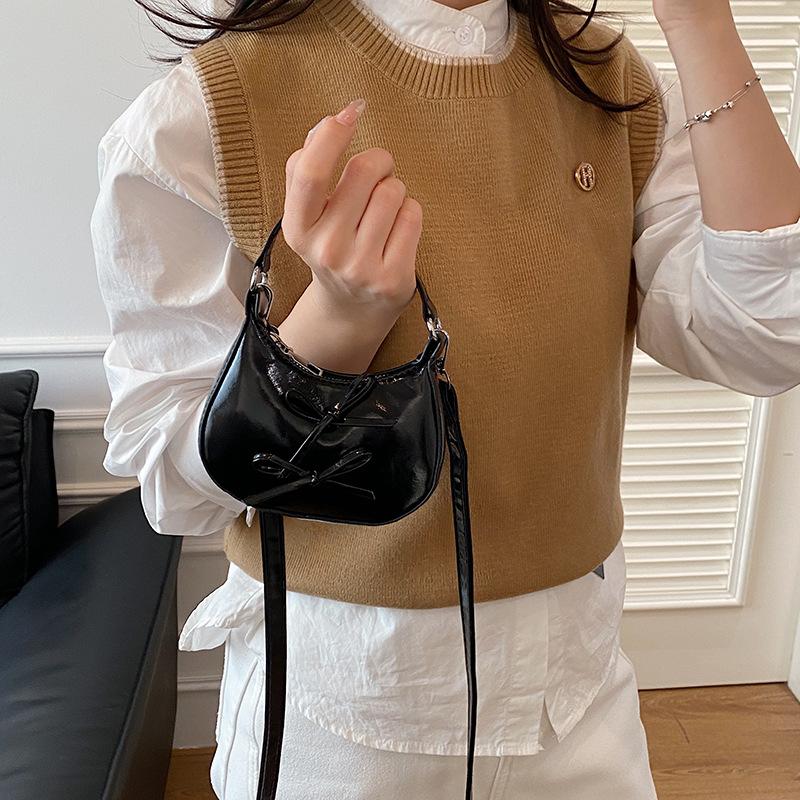 Cute Bowknot Shoulder Bag for Women Mini Hobo Bag Glossy Patent Leather Underarm Purse Vintage Y2K Crossbody Bag Sweet Girls Handbag