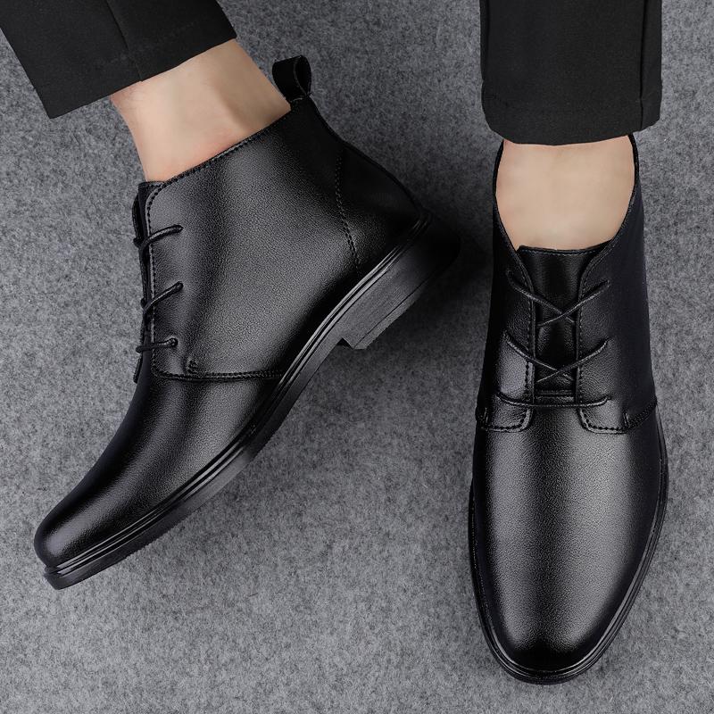 Genuine Leather Mens Motorcycle Boots New Brogue High Top Shoes Fashion Lace-up Warm Ankle Boots Winter Plush Snow Boots Botas