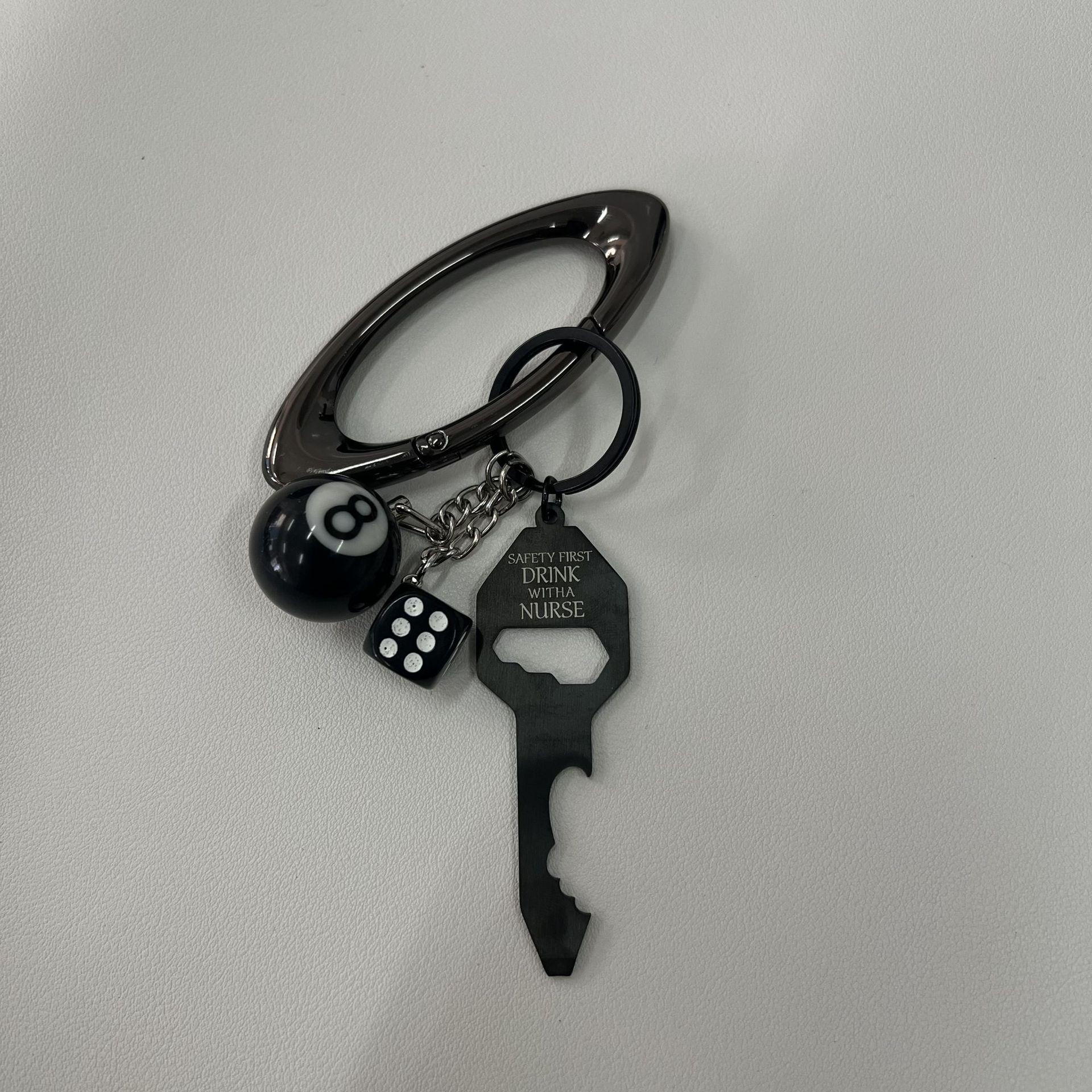 

Овальный брелок: Модный кулон-карабин - Премиальный аксессуар для пояса