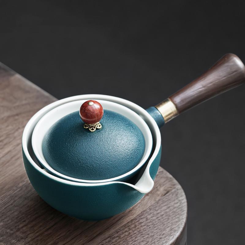 Chińska Porcelana Zestaw do Herbaty Gongfu Przenośny Zestaw Czajniczek z Obrotowym Zaparzaczem 360 i Filtrem Przenośna Torba Prezentowa All in One