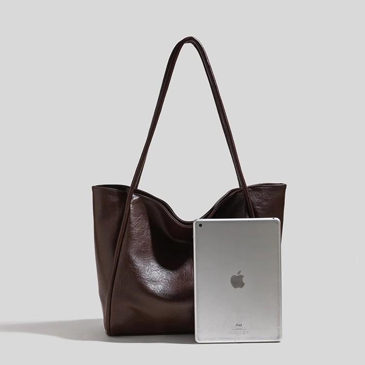 Premium Texture Large-capacity Bag Women's 2025 New Light Luxury Niche Design Single Shoulder Super Fire Commuter Tote Bag