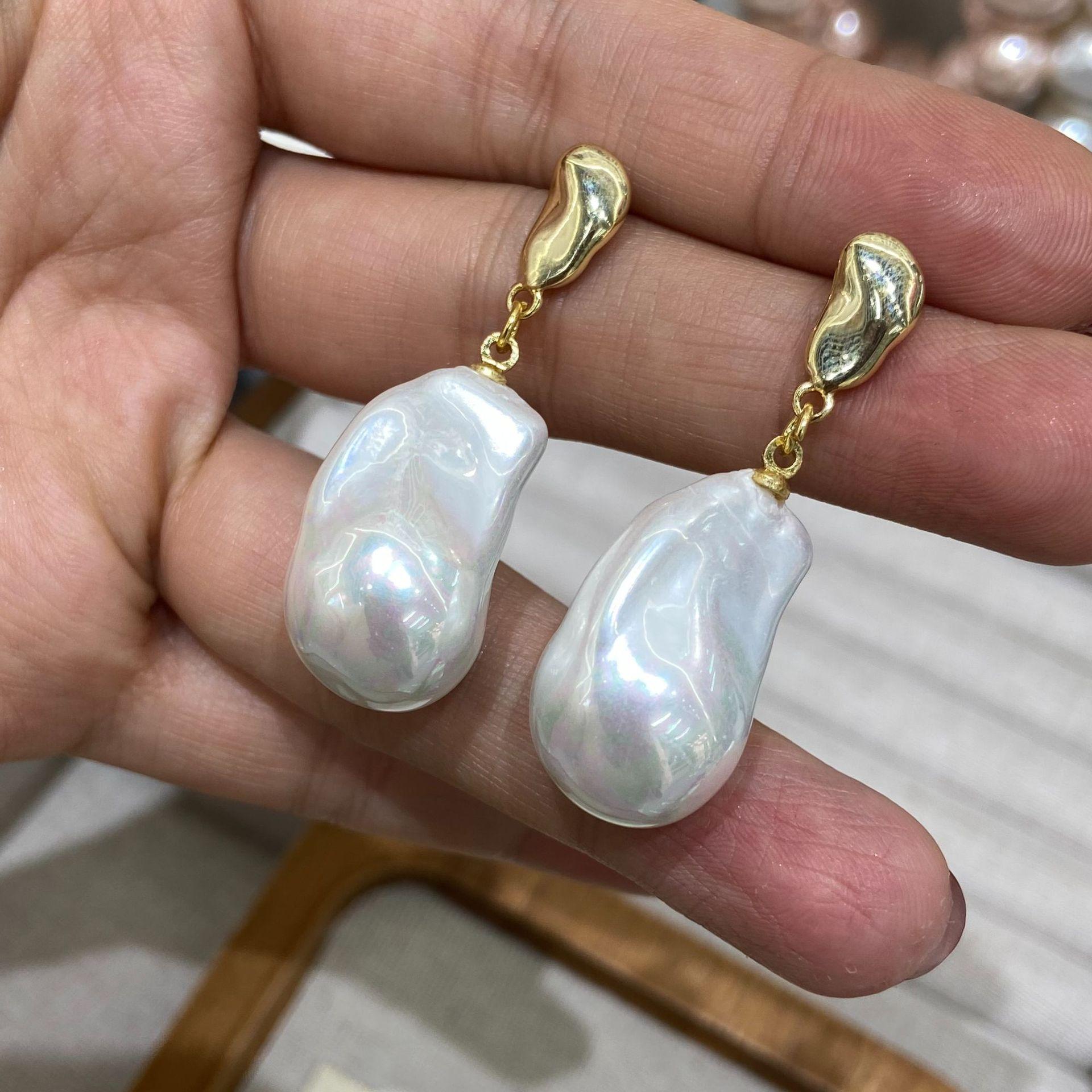 

Baroque Irregular Special-Shaped Earrings Women S Unique Versatile High-End Stud Earrings Retro Fashion Temperament Earrings