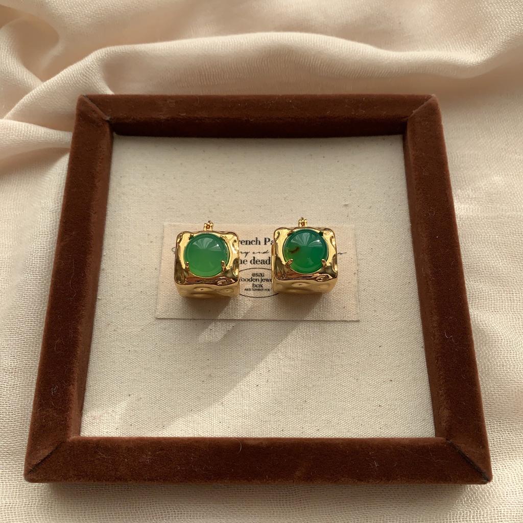 Square box shape stud earrings thick emerald natural texture earrings niche design luxurious high-end fashion light luxury earrings