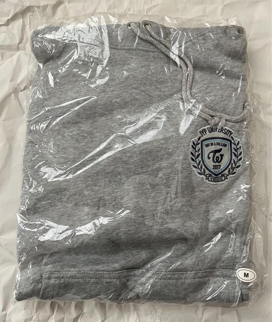 [USED] TWICE Hoodie M Size