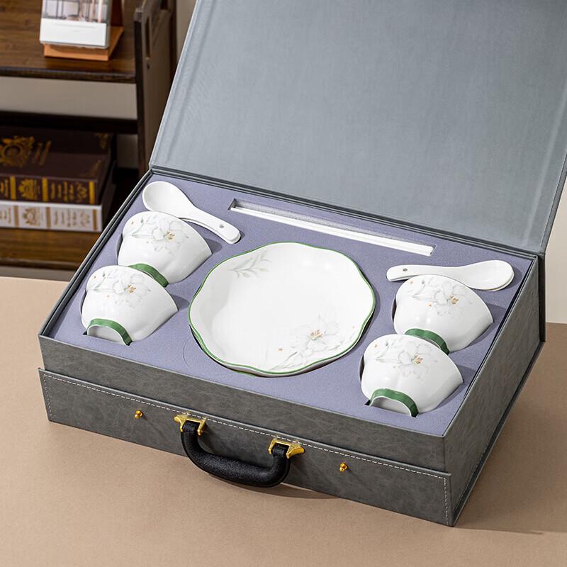 Miss Chef Ceramic Dinnerware Set