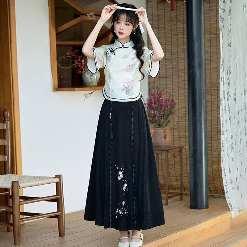Daily Republic of China style new Chinese Suzhou cheongsam improved young women's high-end top two-piece skirt spring and summer wear
