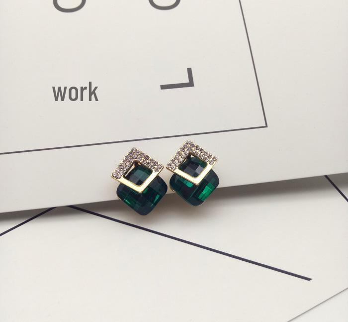 Korean Style No-Pierce Star Crystal Ear Studs with Diamond Inlay