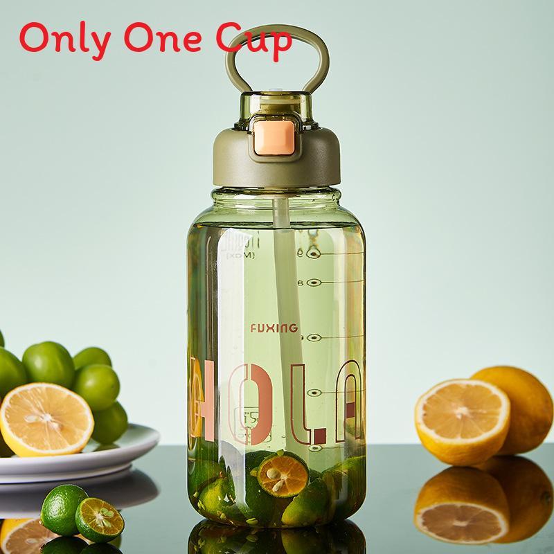 

Modern Minimalist Plastic Water Bottle For Outdoor Sports With High Temperature Resistance For Men Women зелений