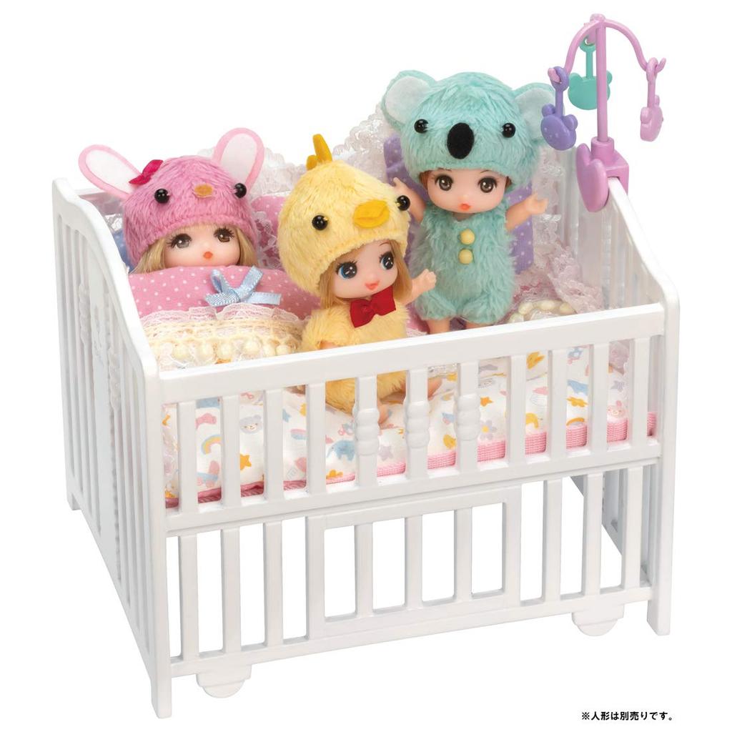 TAKARA TOMY Triplet Baby Doll Pretend Play Toy for Ages 3 and Meets Toy Safety Standards and ST Mark "Licca-chan LF-09 Crib" Dress-up Up, Certified.