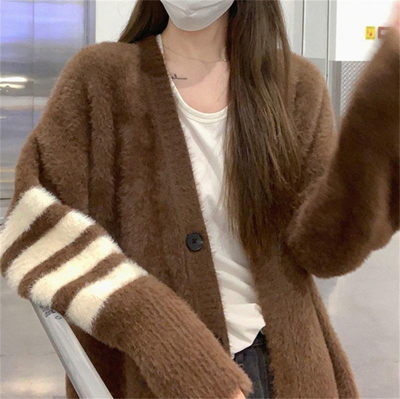Autumn and winter imitation mink velvet knitted cardigan top women's versatile loose lazy wind sweater jacket splicing design