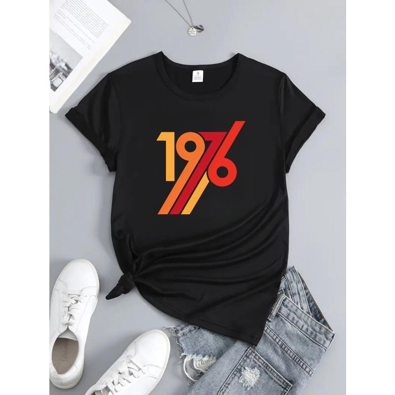 A Cute And Super Cool 1976 Graphic Printed Round-Neck T-Shirt for Women, Perfect for Spring And Summer Casual Sportswear