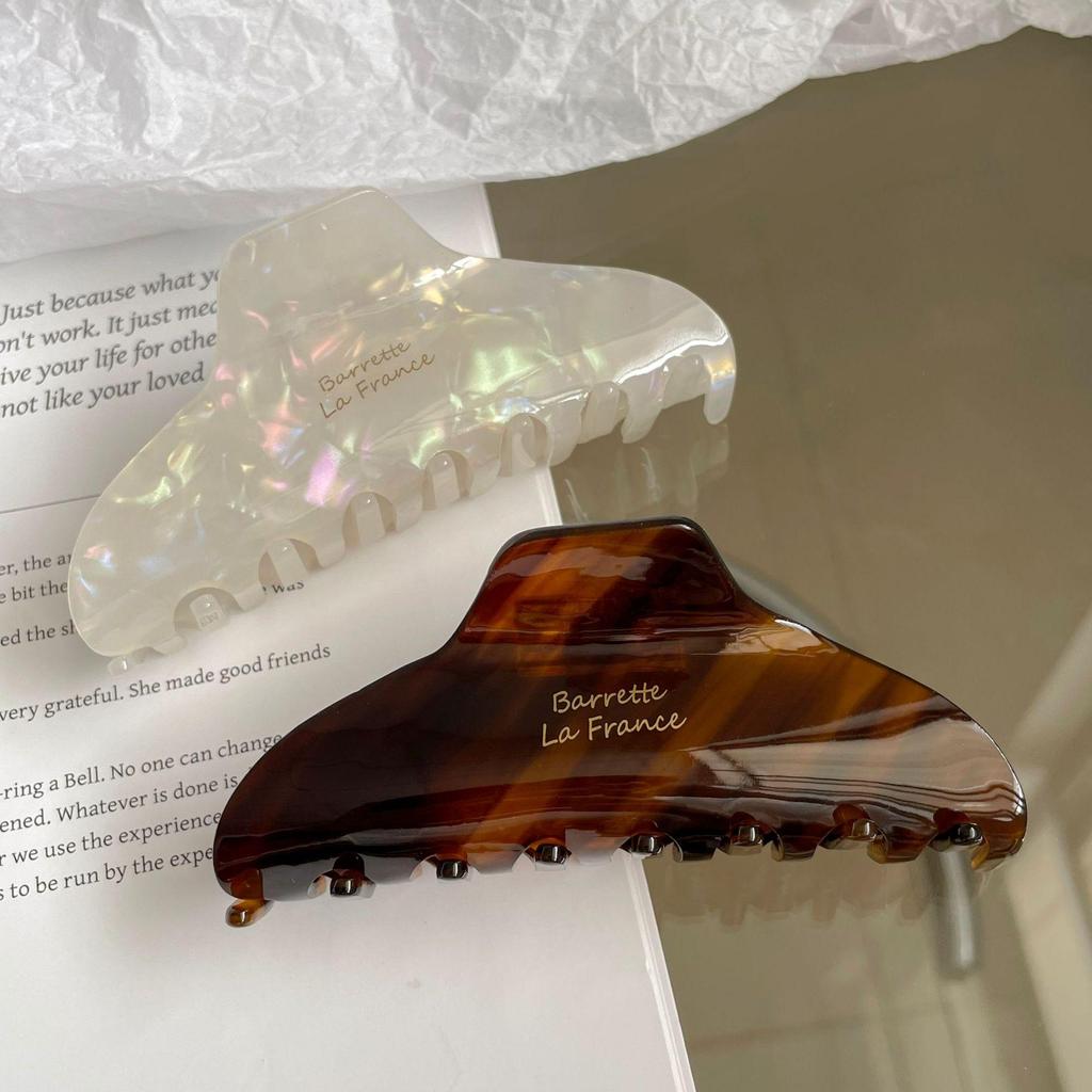 Elegant Autumn Retro Korean Acetate Hair Clip for Women - High-Grade Shark Clip for Bun