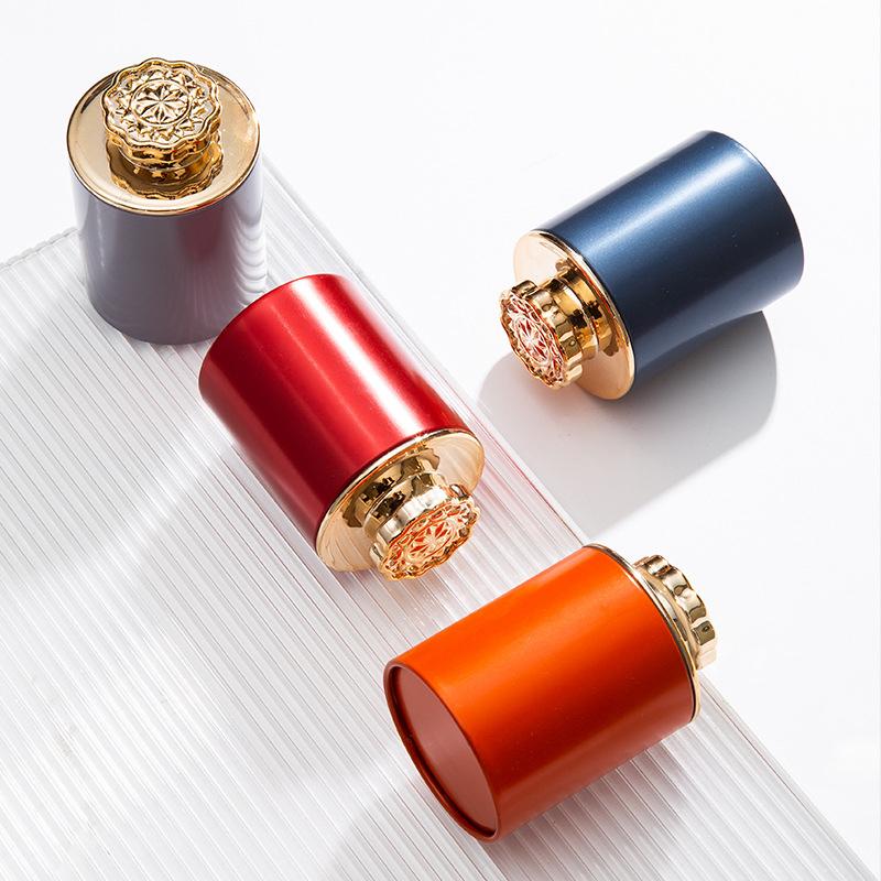 Mini Černý čaj Zelený čaj Malý čaj Jednobarevná Vzduchotěsná Nádoba Odolná proti zápachu Úschovna bylinek Kovová Uzavřená Plechovka Nádoba na čaj Úložné Krabice