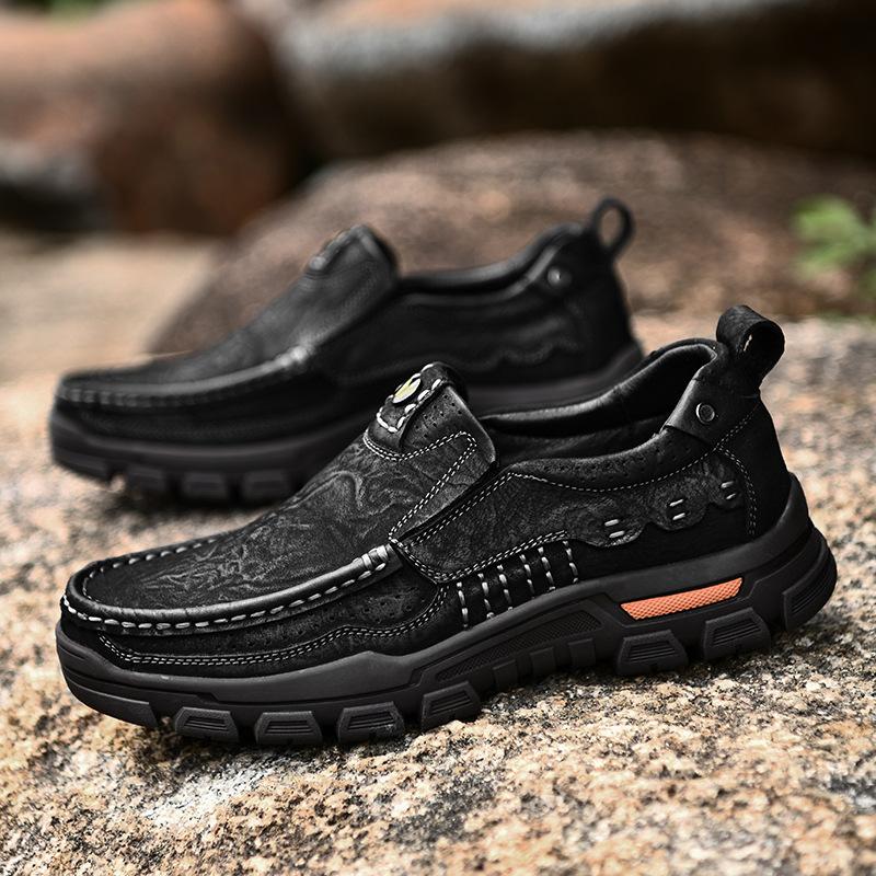 Erste Schicht Rindsleder 2025 neue Herrenschuhe Outdoor rutschfeste Freizeitschuhe atmungsaktive Arbeitsschuhe Bergschuhe verschleißfeste Papaschuhe