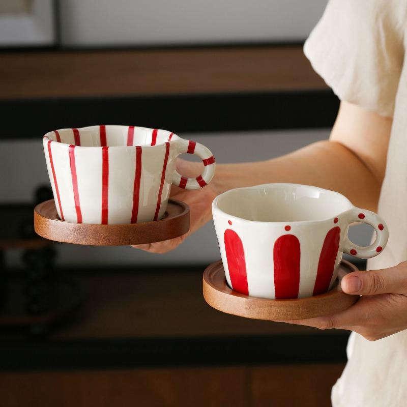 280ML Ceramic Coffee Cup Plate Creative Stripe Latte Art Coffee Mug Exquisite Afternoon Tea Flower Tea Cup Home Milk Mug Gifts