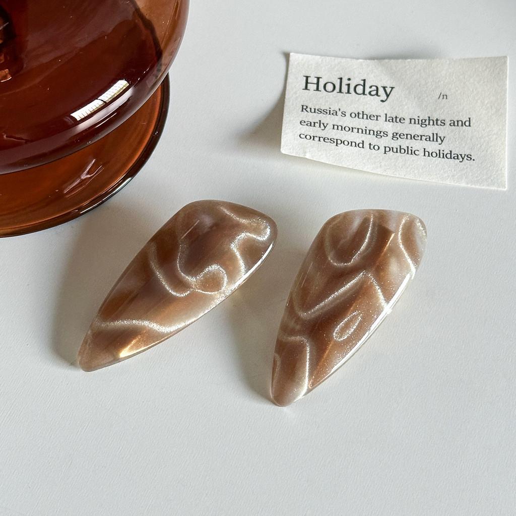 Sophisticated Resin Duckbill Hair Clip Collection With Timeless Geometric Elements Geometric White Coffee