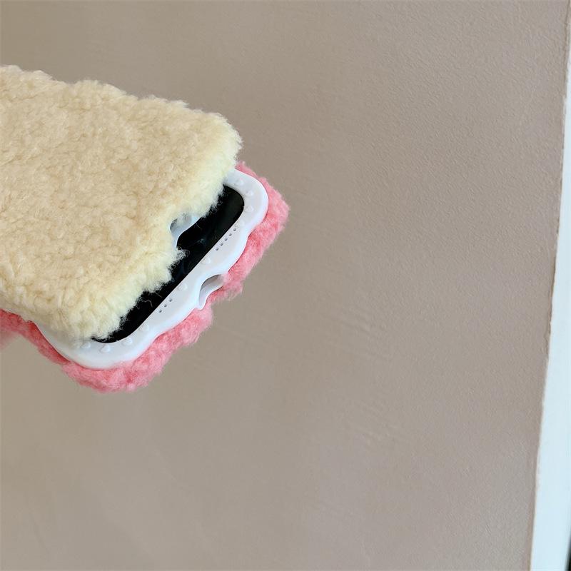 Nuova Custodia Peluche per Cellulare per Apple 11, 12, 13, 14 Pro Max - Agnello, Colori Caramella, con Supporto Invisibile. Perfetto per l'autunno e l'inverno.