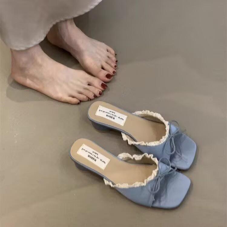 2026 New Woman Flops Platform Design Flat Base Slippers Women Trend Casual Non-slip Outdoor Slippers Fashion Bow Lace Slippers