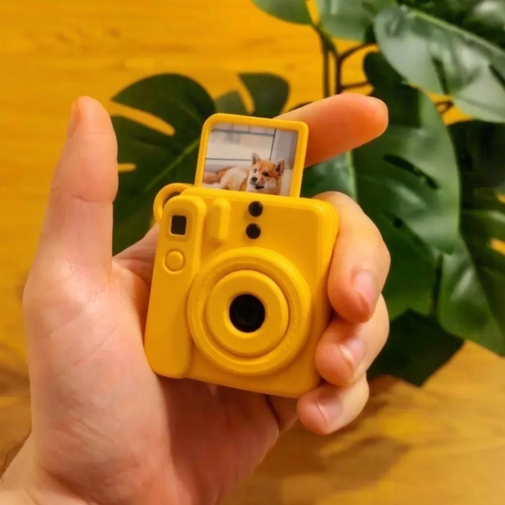 Mini Camera Photo Holder Keychain 1 Inch Picture Display Decorative Camera Keyring Collection Keepsake Gift