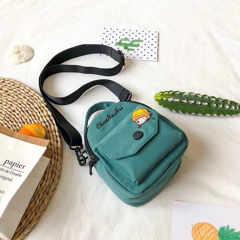 

Canvas Ins K-style Cute Student Mobile Phone Bag Green(Acrylic badge)