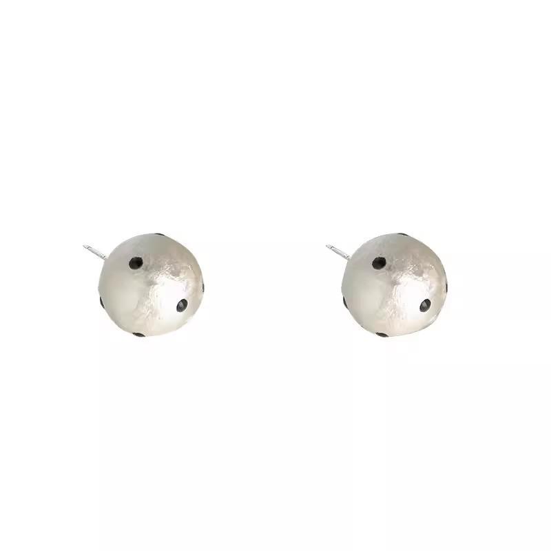 Elegant French Polka Dot Cotton Pearl Earrings - Retro, Luxurious, and Stylish