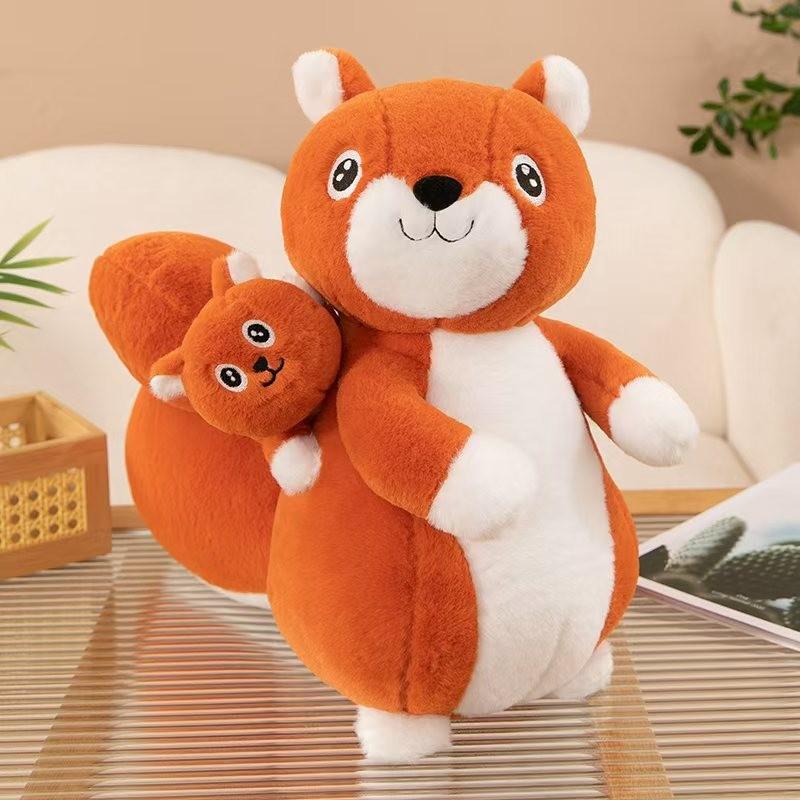 Grå Søt Tegneserie Oransje Mor og Barn Ekorr Plysjleke For Barn Gave