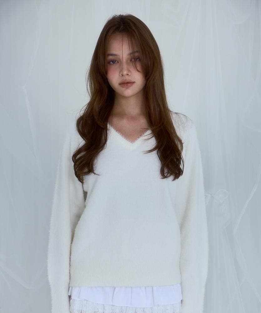 ROSEFRANTZ Fur V-Neck Knit [Ivory]