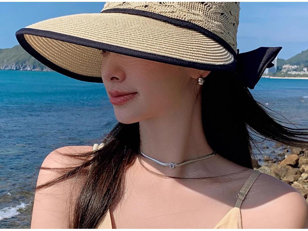 Women's Luxury Large Brim Sun Protection Straw Hat for Summer Beach Vacations