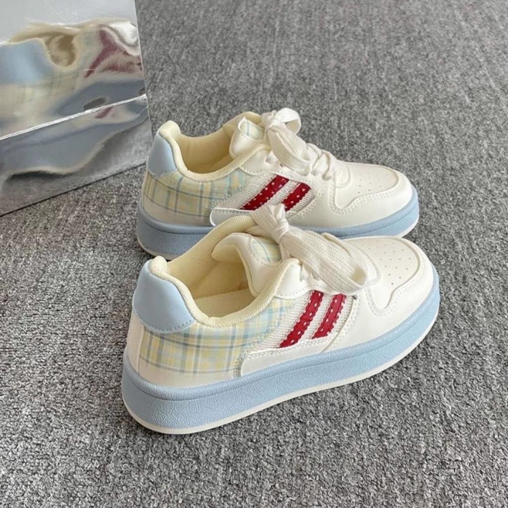 Summer Mesh Breathable Board Shoes Women's 2025 New Platform White Shoes Versatile Sports Niche Bread Shoes
