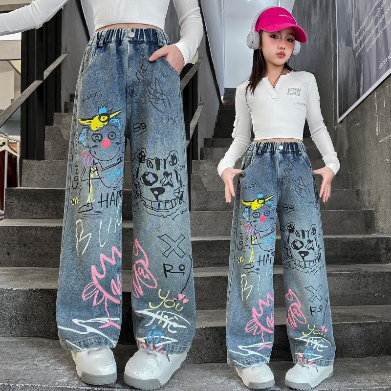 Girls' Stylish Graffiti Wide-Leg Denim Jeans - Spring & Autumn Street-Style Loose Fit for Big & Middle Kids