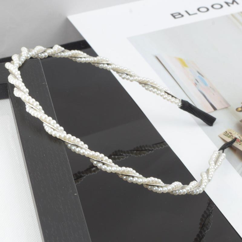 "Korean Style Pearl Bridal Headband - Handmade Fashion Accessory"