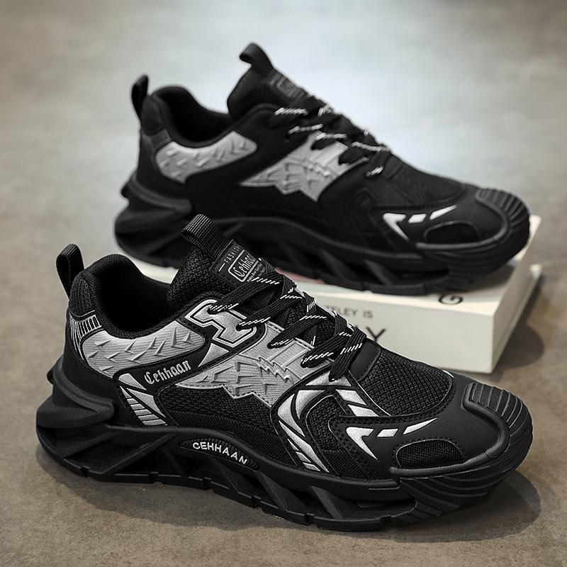 2025 New Summer Mesh Breathable Thin Trend Versatile Sports and Leisure Shoes Dad Shoes Silver Fashion Men's Shoes