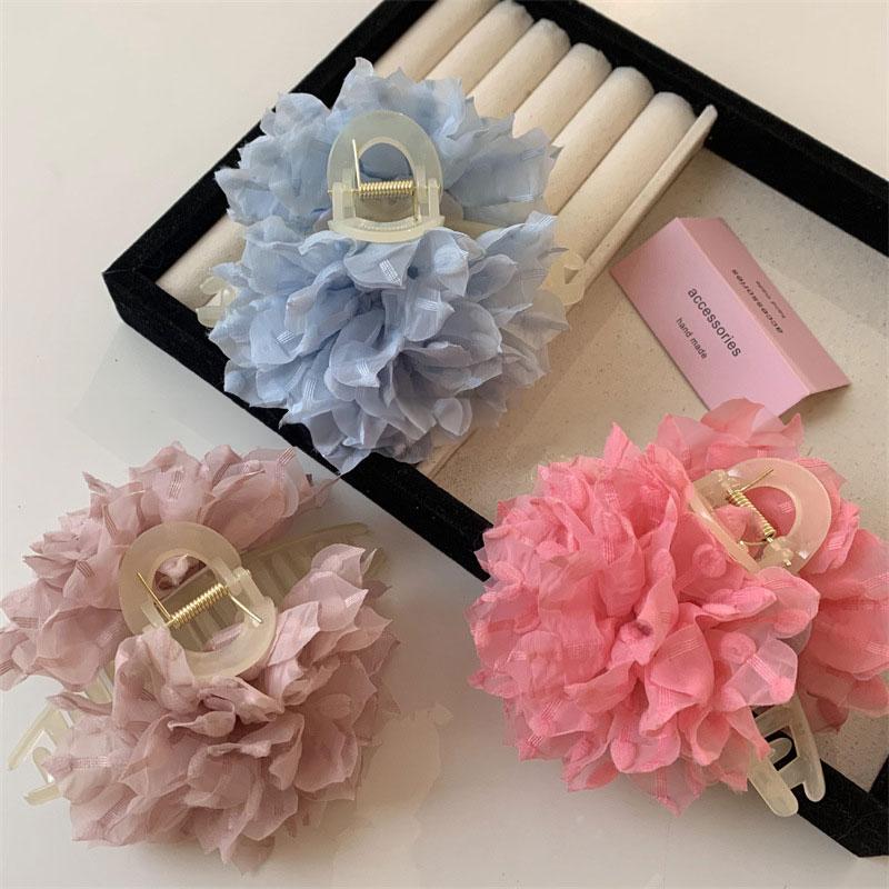 Sweet And Elegant Three-Dimensional Mesh Flower Hairpin Headdress For Women