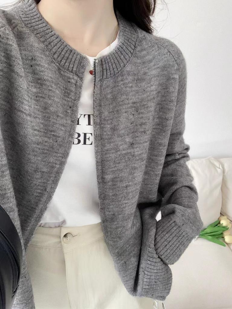 Crew Neck Short Sweater Jacket Women's Loose Autumn 2025 New Zipper Knitted Cardigan Loose Top Women's Trend