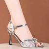 Nuove Sandali Donna Designer Lusso Estate 2026 Moda Oro Strass Tacco Alto Sottile Scarpe Eleganti da Festa per Signore Sandalias