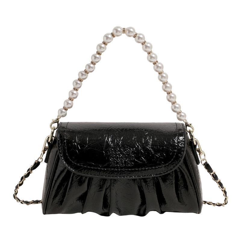 

Новая плиссированная сумка-подмышка с бисерной цепочкой, универсальная маленькая квадратная сумка, сумка на плечо, сумка-мессенджер. чёрный