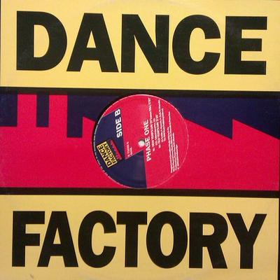 12inch Record PHASE ONE - New Year's Day 8710286 Dance Factory 1995 Italy Dance & Electronica Used